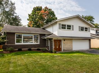1209 W Green Acres Ln, Mount Prospect, IL