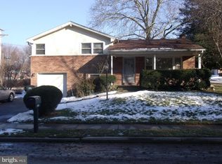 1021 Erlen Dr, York, PA 17402