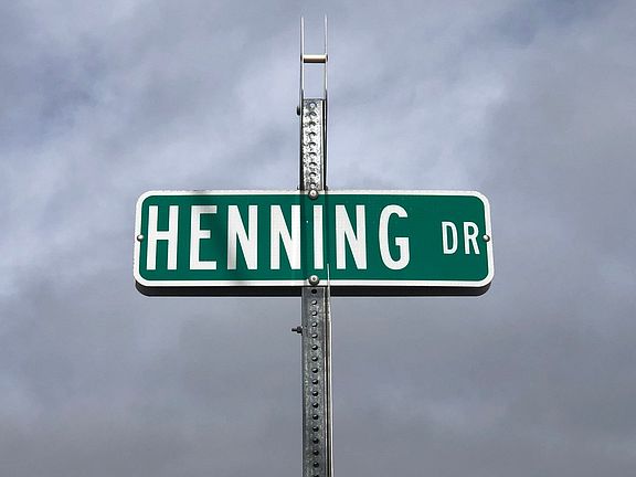 3rd image of 10103 Henning Dr
