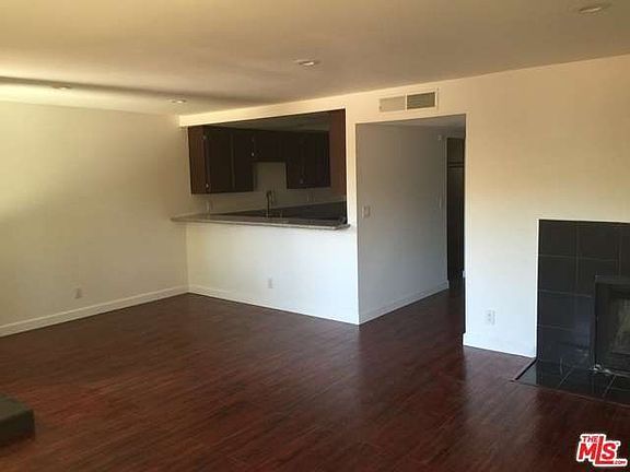 4th image of 8435 Burnet Ave Unit 107