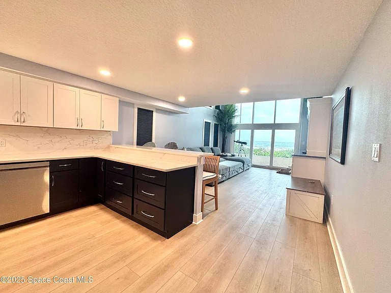 5050 Ocean Beach Blvd #301 — Photo 9