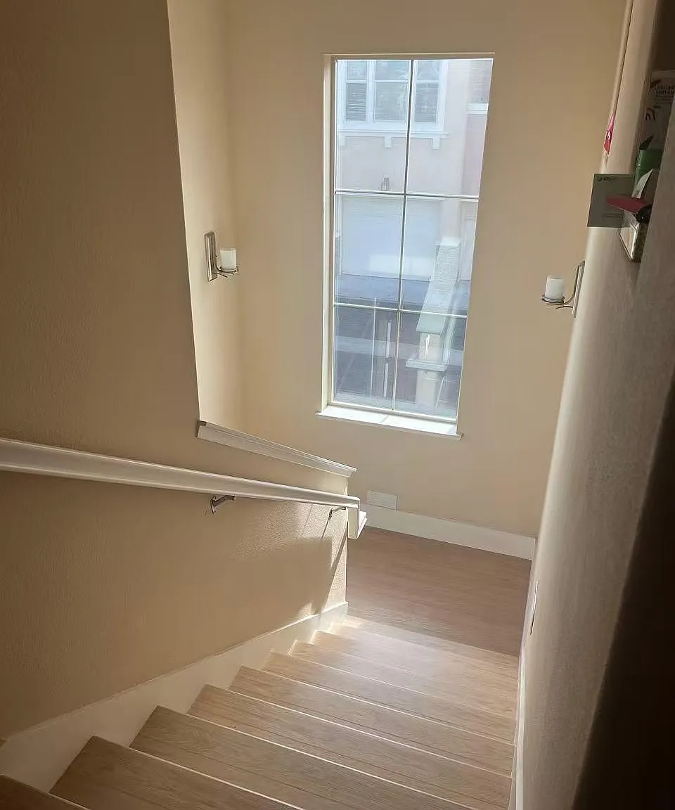 2 bed, 1264 sqft, $3,300 — Photo 2