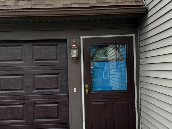 Private Entrance