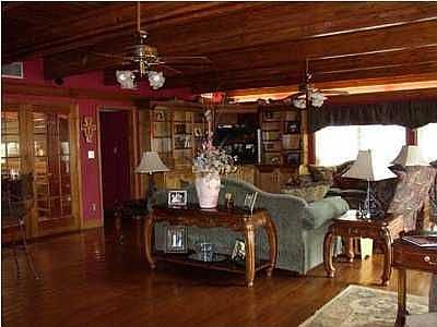2nd image of 112 Kaiser Dr