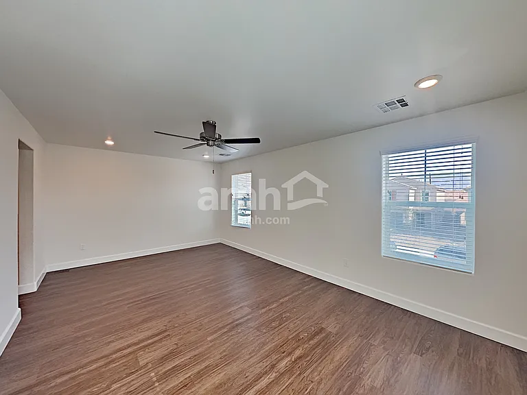 1475 Garden Swing Ave — Photo 9