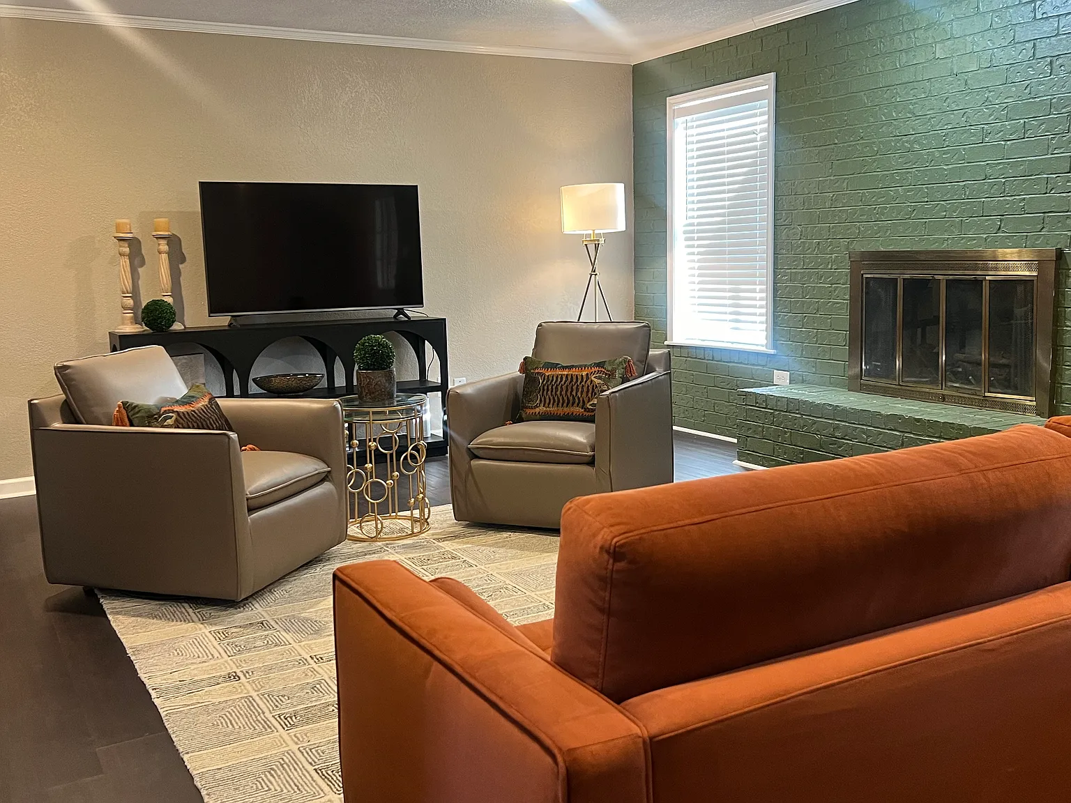 3 bed, $3,500 — Photo 4