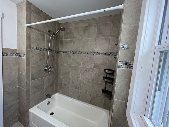 5th image of 5604 N Karlov Ave Floor 2