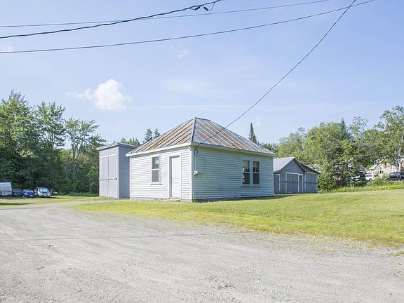 5th image of 793 Pleasant Ridge Road