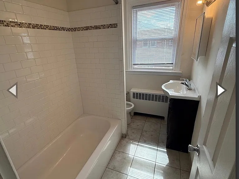 3240 Guilford St — Photo 13