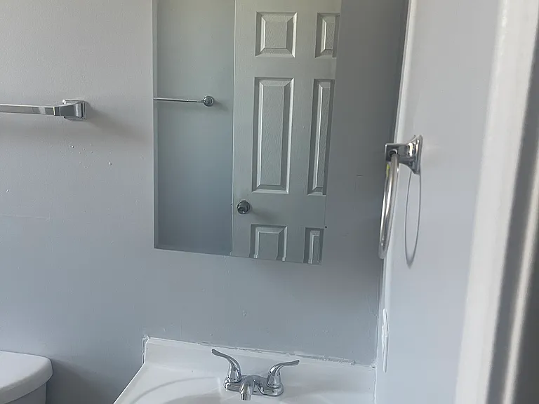 1537 S Saint Louis Ave #3F — Photo 10