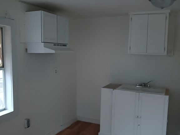 2nd image of 241 Parr St #C-1