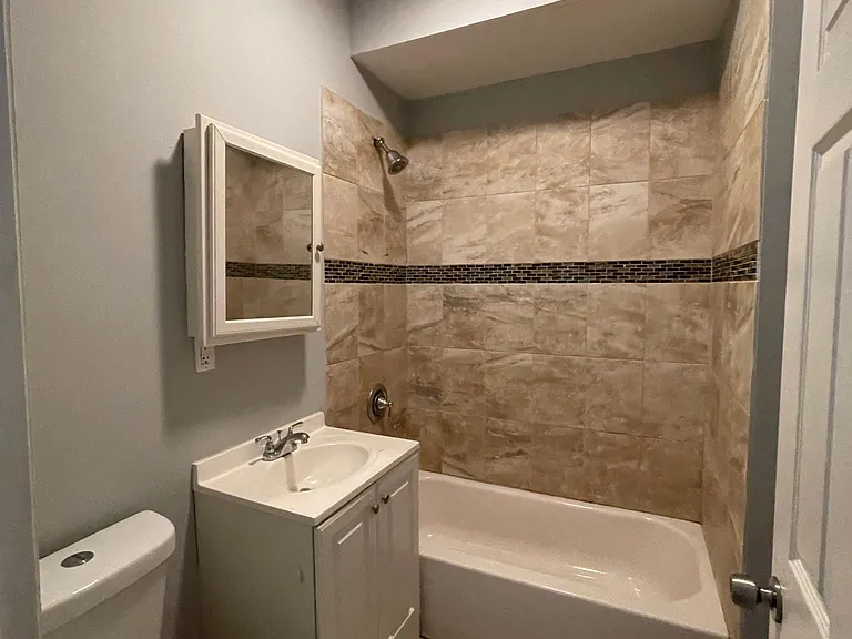 269 Hobson St #2L — Photo 9