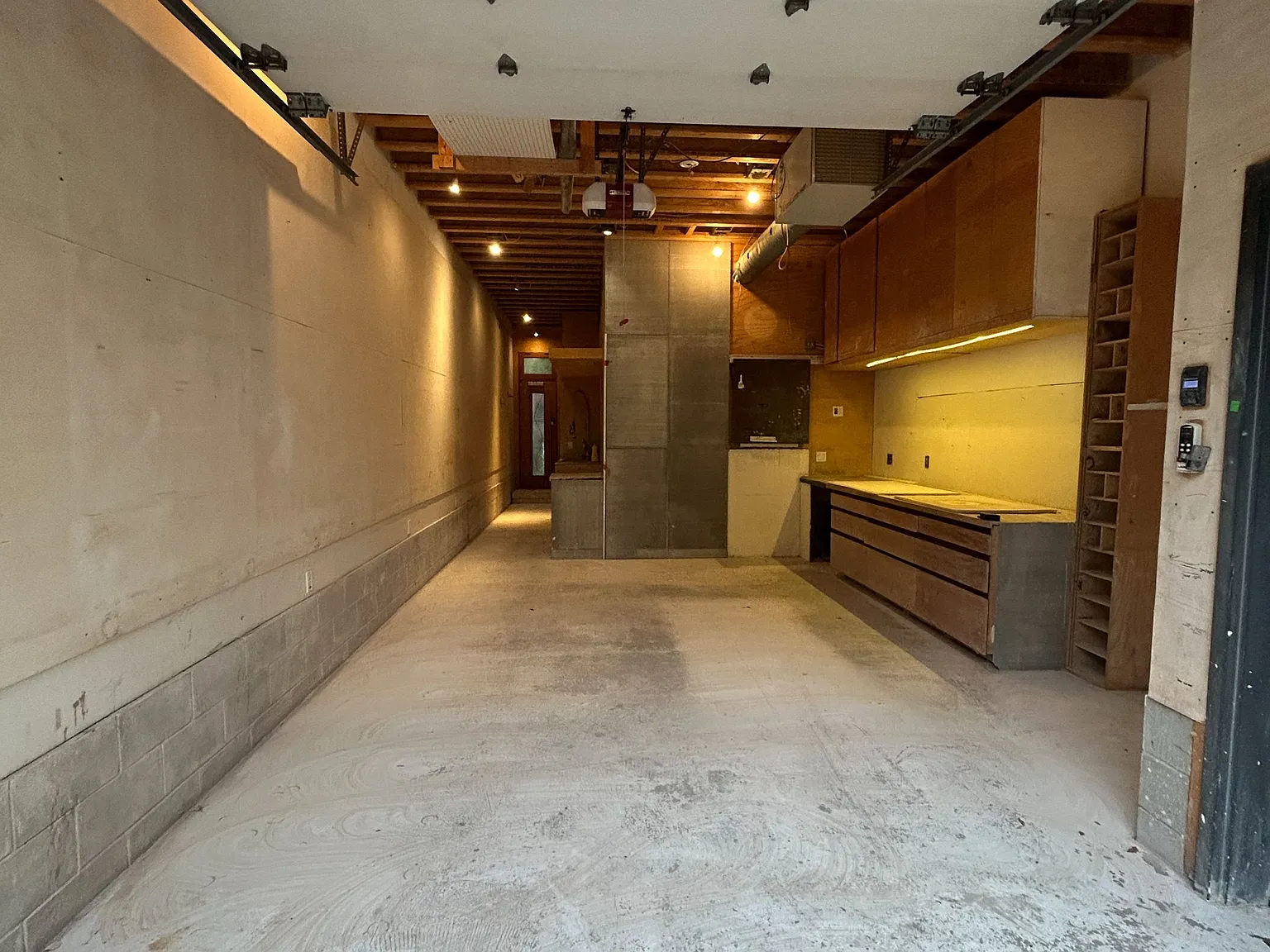 Studio, $3,500 — Photo 4