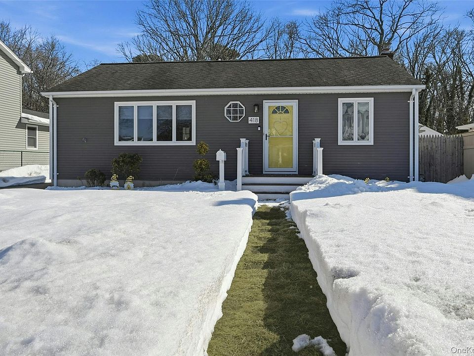 1st image of 418 Old Farmingdale Road