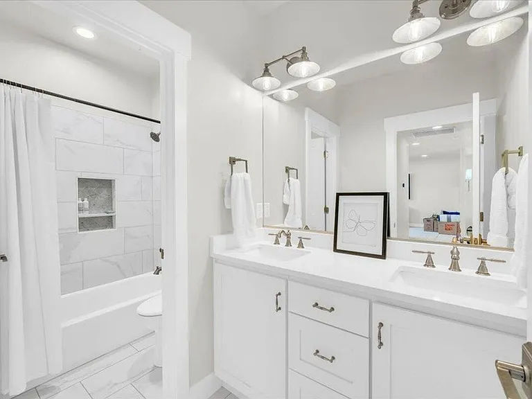 2811 S 3680 W — Photo 15