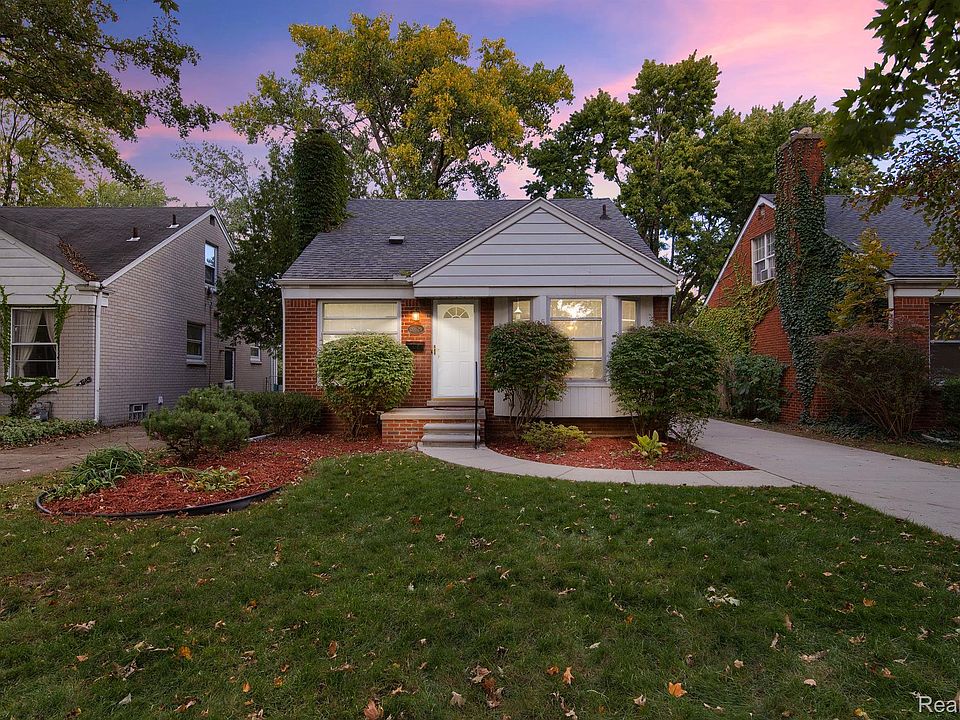 1st image of 20629 Woodmont St