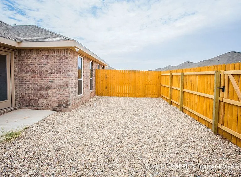 5605 Kemper St #A — Photo 31