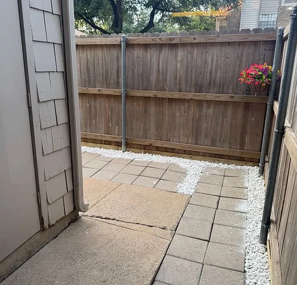 883 Dublin Dr #1 — Photo 36