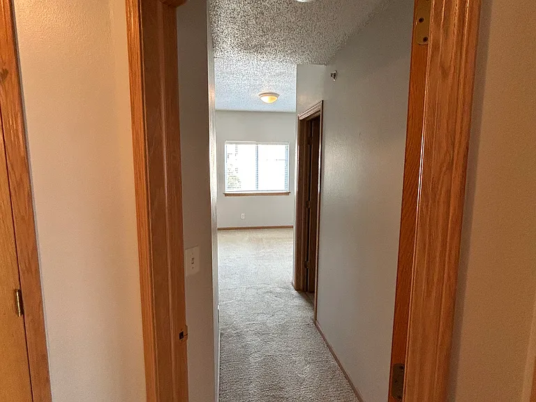 560 Kansas Ave #7 — Photo 23