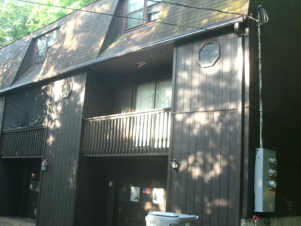 Front of townhouse