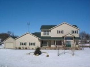 15962 240th St, Cold Spring, MN 56320