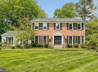 10314 Hickory Creek Ct, Great Falls, VA 22066