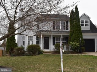 5825 Ruxton Dr, Woodbridge, VA 22193