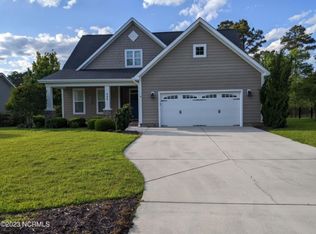 404 Marsh Island Dr, Swansboro, NC 28584