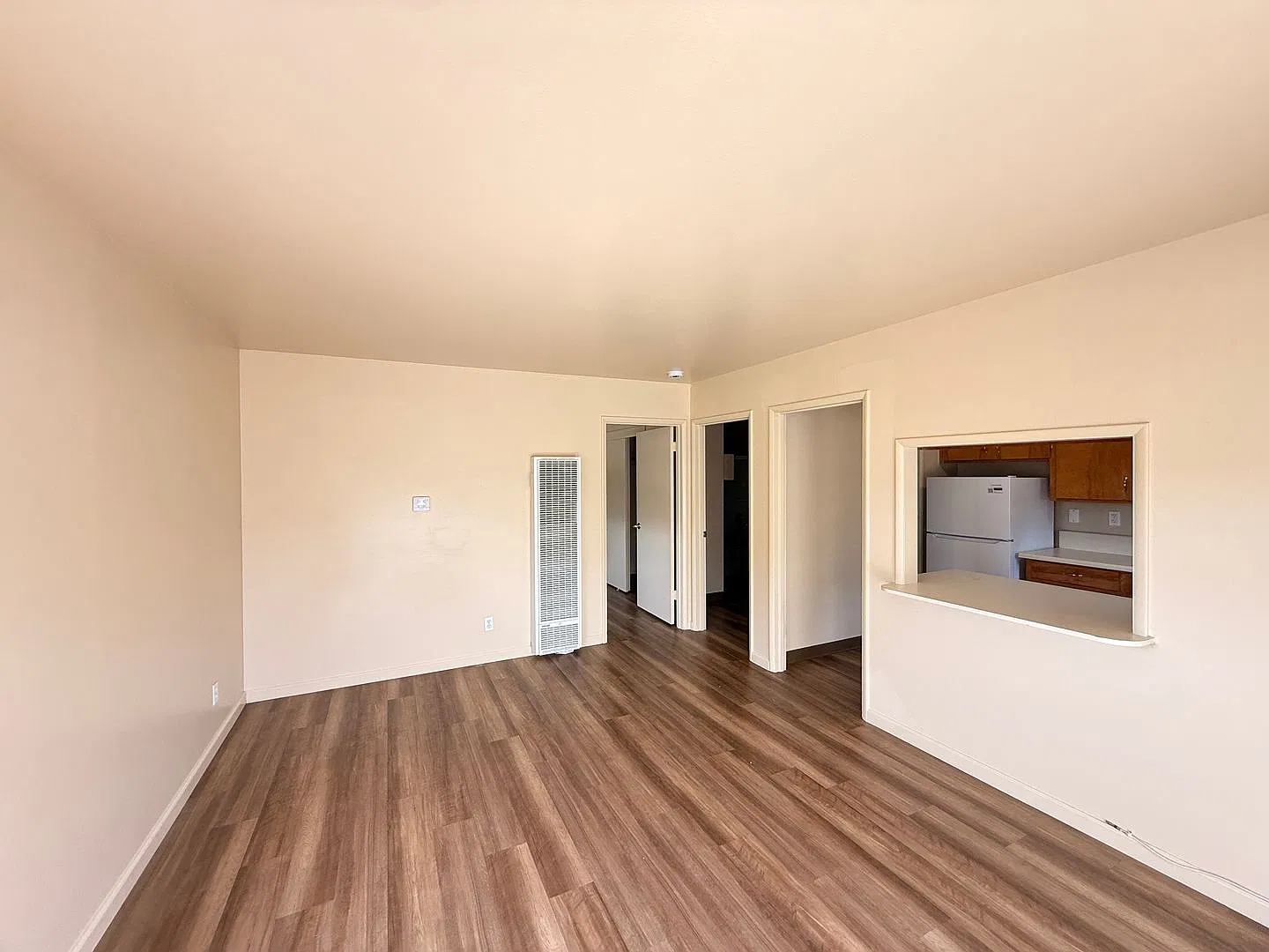 Bright 1BR Apartment in Cotati with Private Deck, Parking & Easy Hwy 101 Access — Photo 3