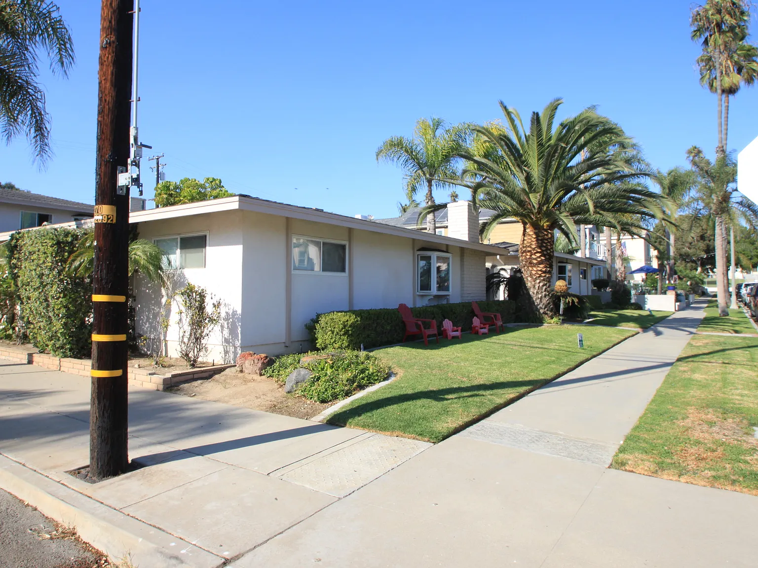 2 bed, 1034 sqft, $3,100 — Photo 1