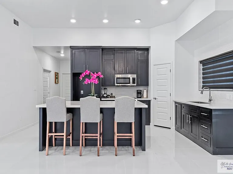 7283 Rain Forest Dr — Photo 19