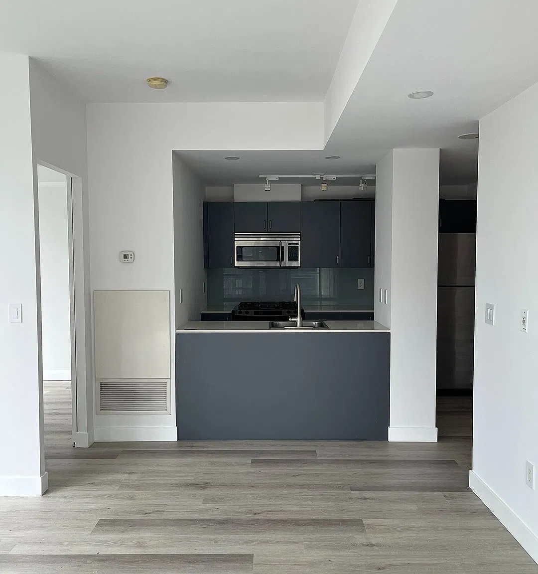 2 bed, $3,150 — Photo 3