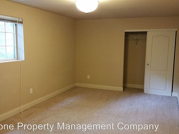5th image of 400 Grandview Ct #400