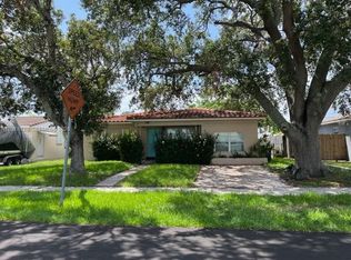 218 SE 3rd Ter, Dania, FL 33004