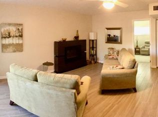 370 Base Ave E APT 107, Venice, FL 34285