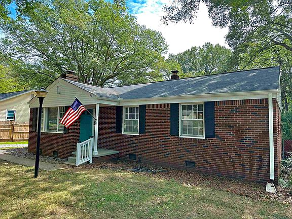 2nd image of 561 Lucerne Dr