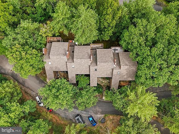 3rd image of 329 The Hill Rd #6A-L
