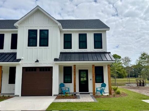 103 Star Lake Circle #D, Cape Carteret, NC 28584
