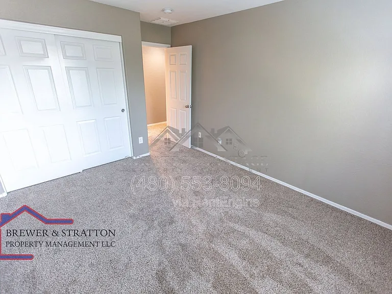 5816 W Gwen St — Photo 41