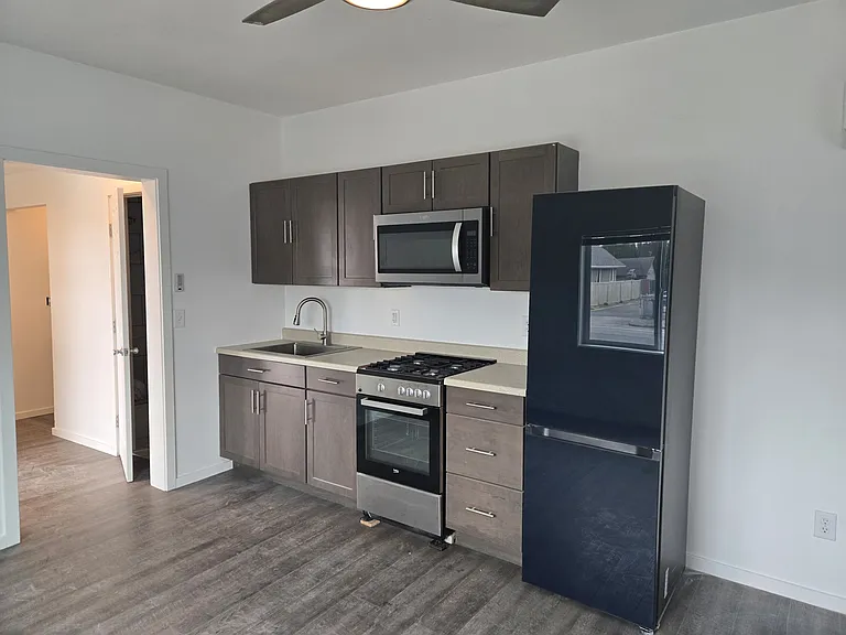 1318 S 3rd St #1 — Photo 4