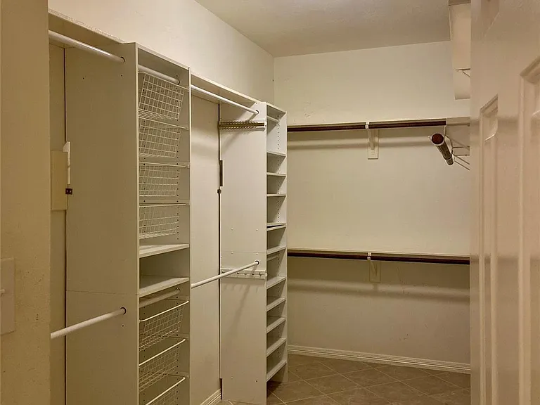 2915 Sycamore Tree Ct — Photo 19