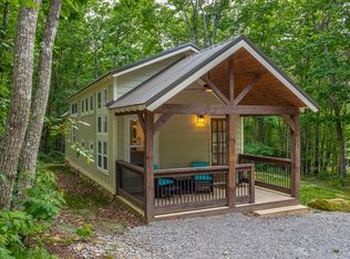 32 Retreat Trl, Menlo, GA 30731