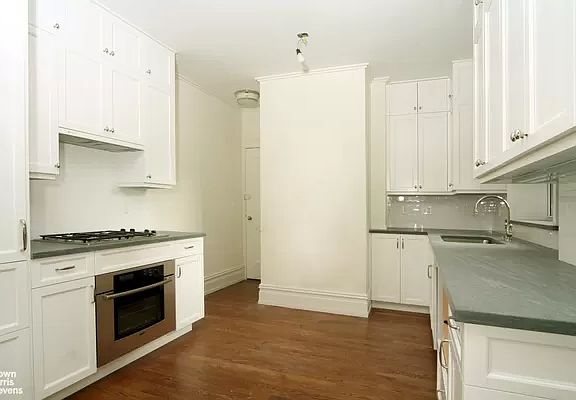 4th image of 215 W 88th St APT 9E