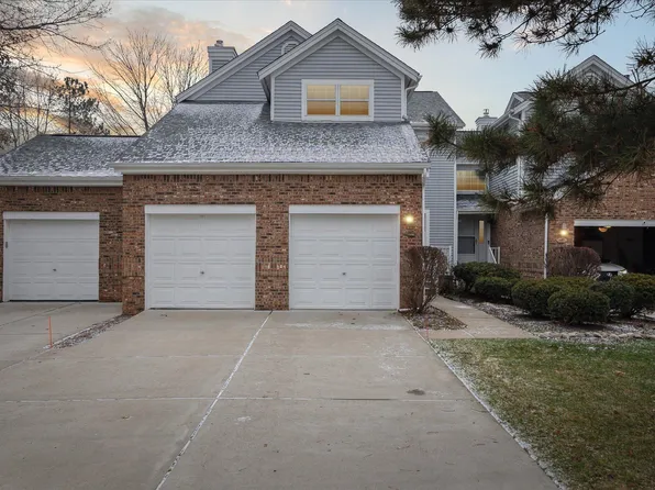 4467 Hillside Ct, Ann Arbor, MI 48105