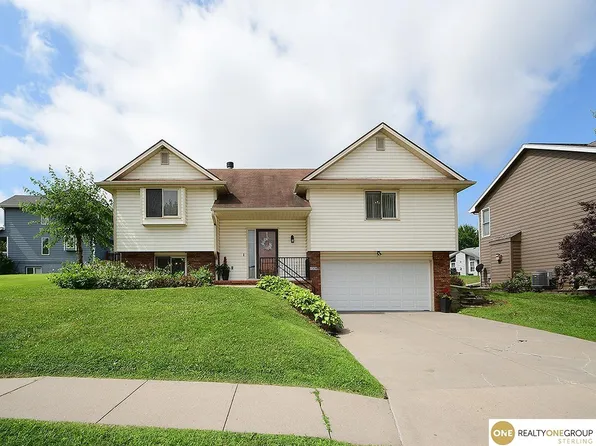 114 Antioch Dr, Council Bluffs, IA 51503