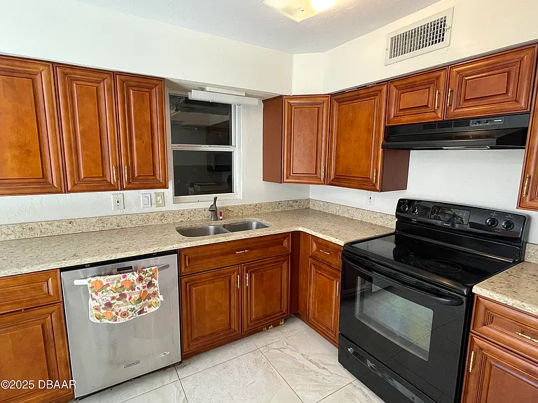 135 Nautical Dr — Photo 18