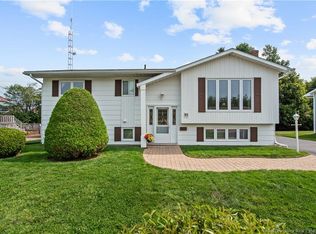 92 Alphonse St, Shediac, NB E4P 1E1