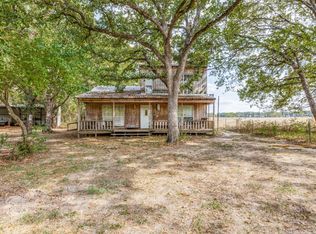 18025 N County Road 4052, Kemp, TX