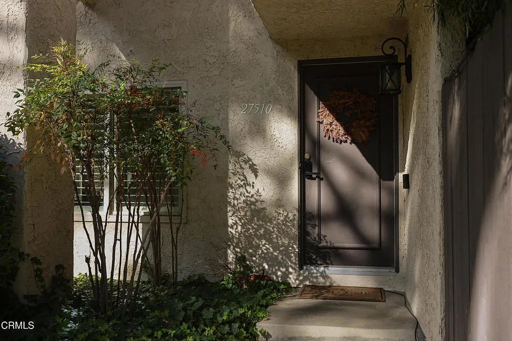Building Photo - 27510 Rondell St