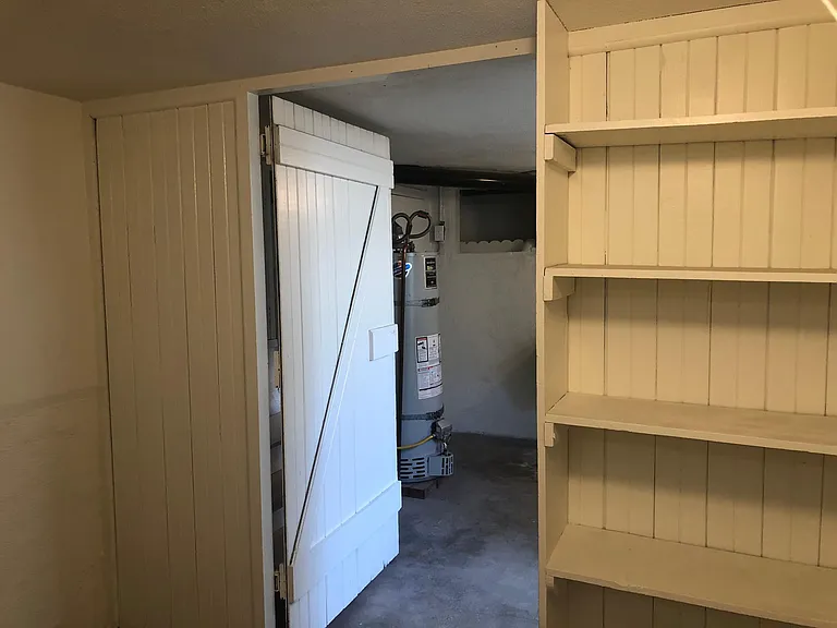 4966 Townsend Ave — Photo 17